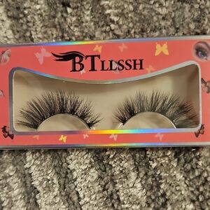 Dramatic Black False Eyelashes